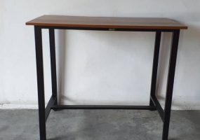 Custom Made Tables, RS-103